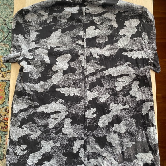 Lululemon All Yours T-Shirt (Heritage Speckle Camo Jacquard Black Rhino Grey) - Picture 4 of 9